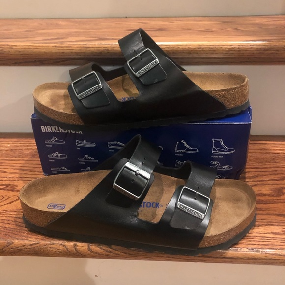 Birkenstock Other - Birkenstock Arizona Black leather asst medium u